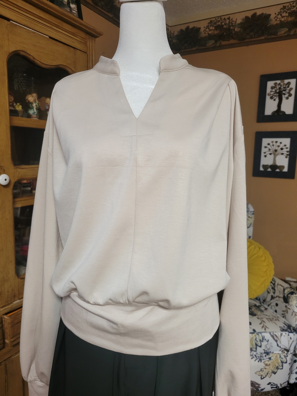 NWT Cider Cream Notch-Neck Long Sleeve Blouson Top Sz L